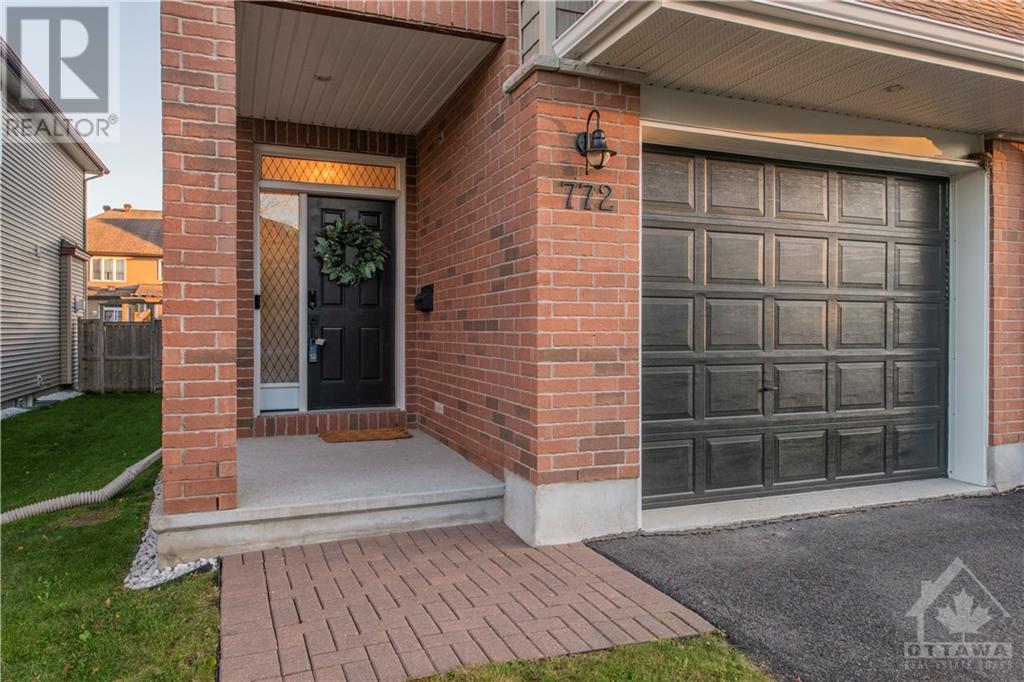 772 Hazelnut Crescent, Ottawa, Ontario  K1T 0K3 - Photo 2 - 1367113