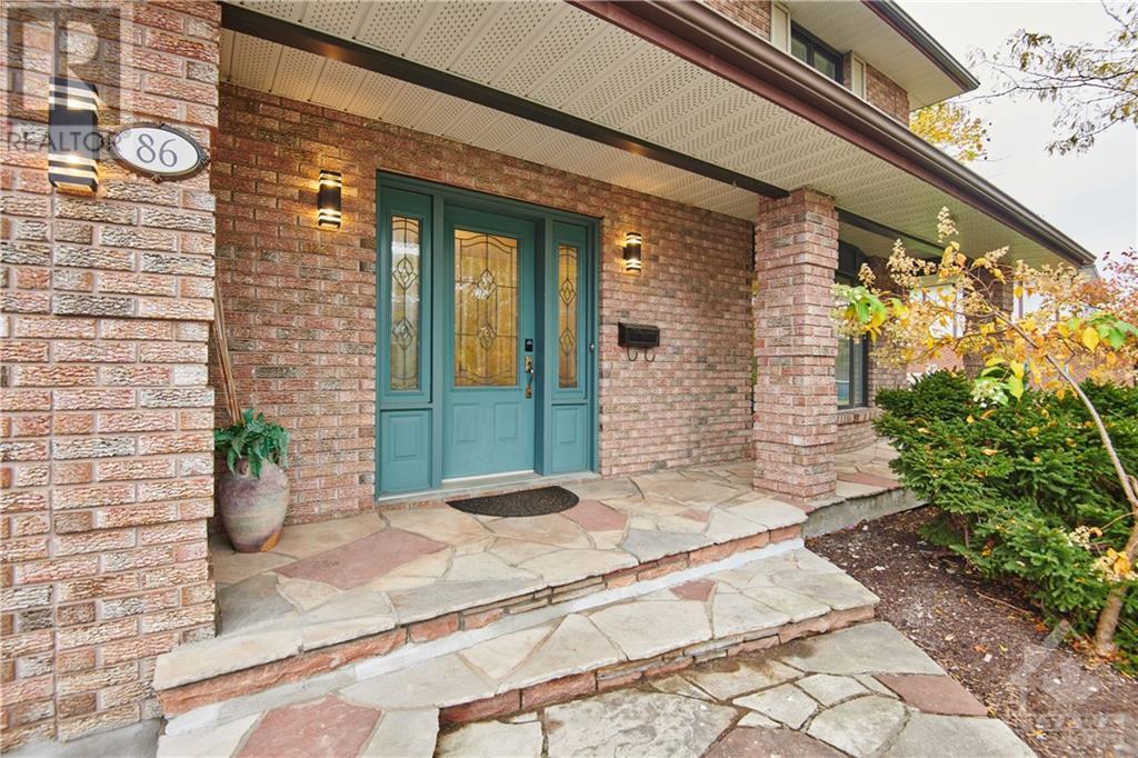 86 Country Club Drive, Ottawa, Ontario  K1V 9Y7 - Photo 2 - 1367000