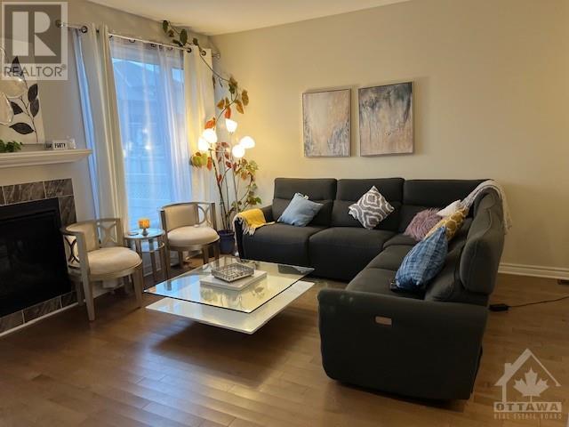 706 Guardian Grove, Ottawa, Ontario  K1X 0B3 - Photo 3 - 1366960