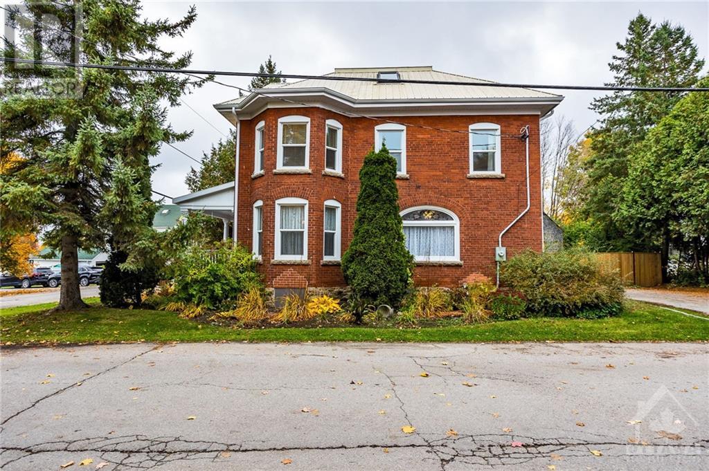 206 Brock St East Street, Merrickville, Ontario  K0G 1N0 - Photo 2 - 1366287