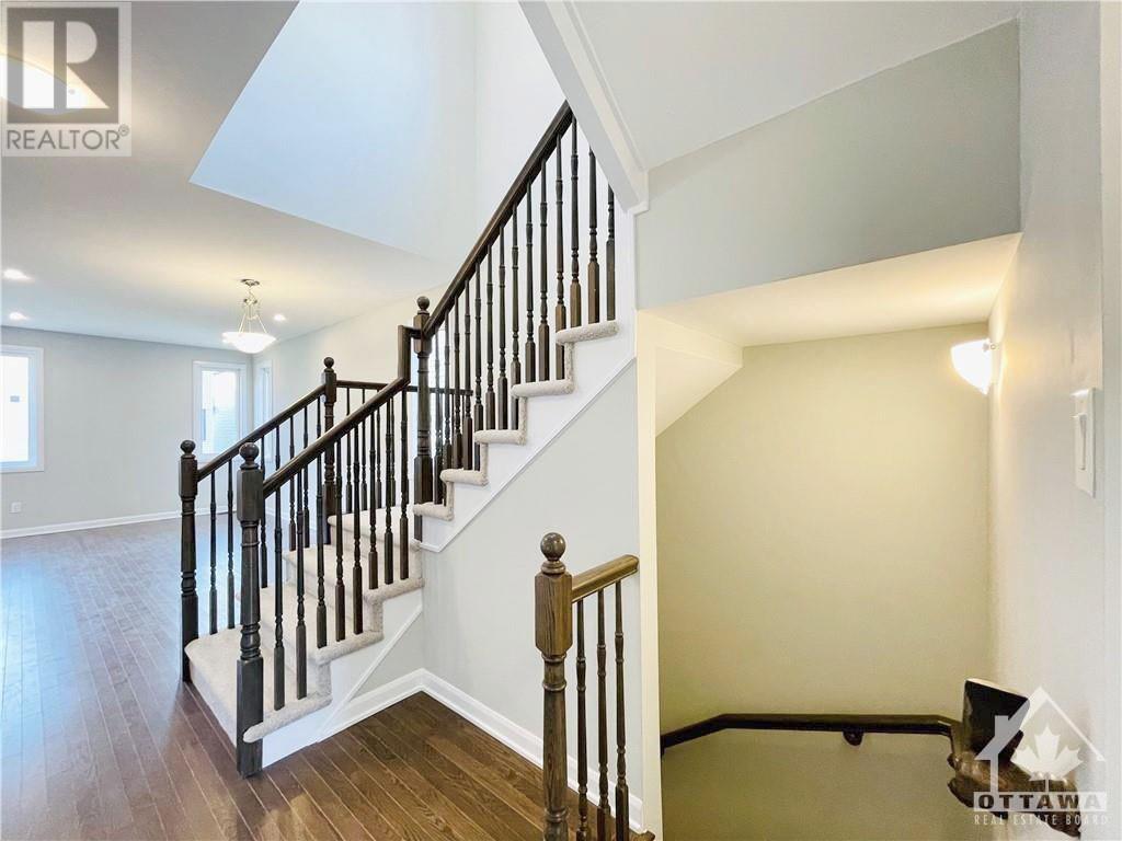 568 Lilith Street, Ottawa, Ontario  K2J 6Z5 - Photo 5 - 1367155