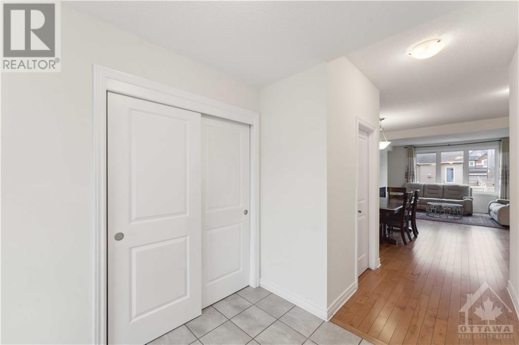 552 Genevriers Street, Orleans, Ontario  K4A 0Y9 - Photo 2 - 1367147