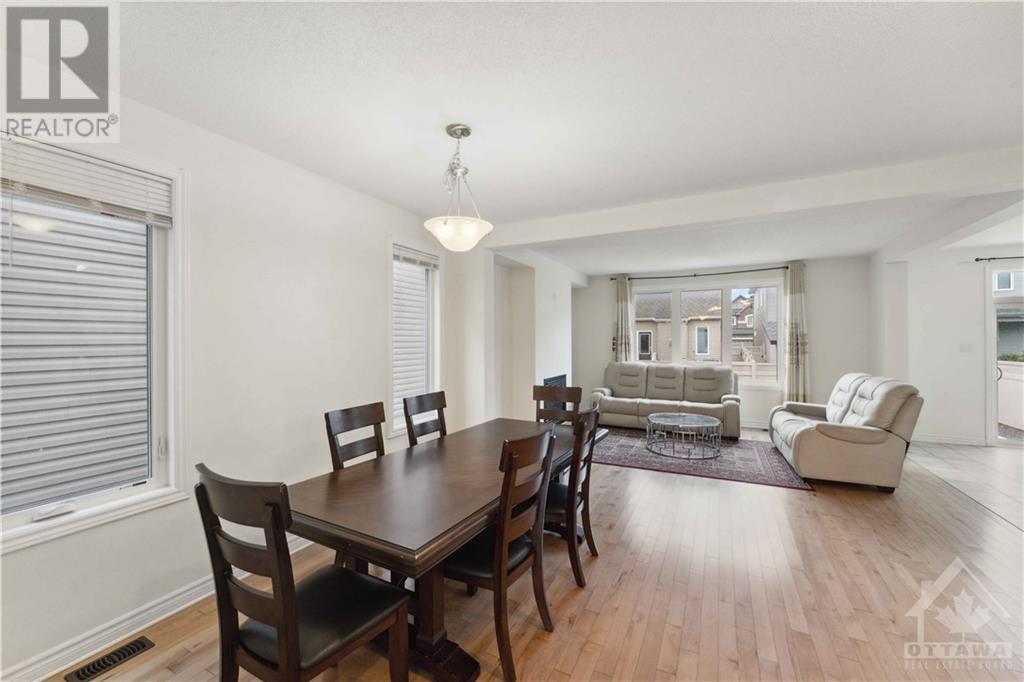 552 Genevriers Street, Orleans, Ontario  K4A 0Y9 - Photo 4 - 1367147