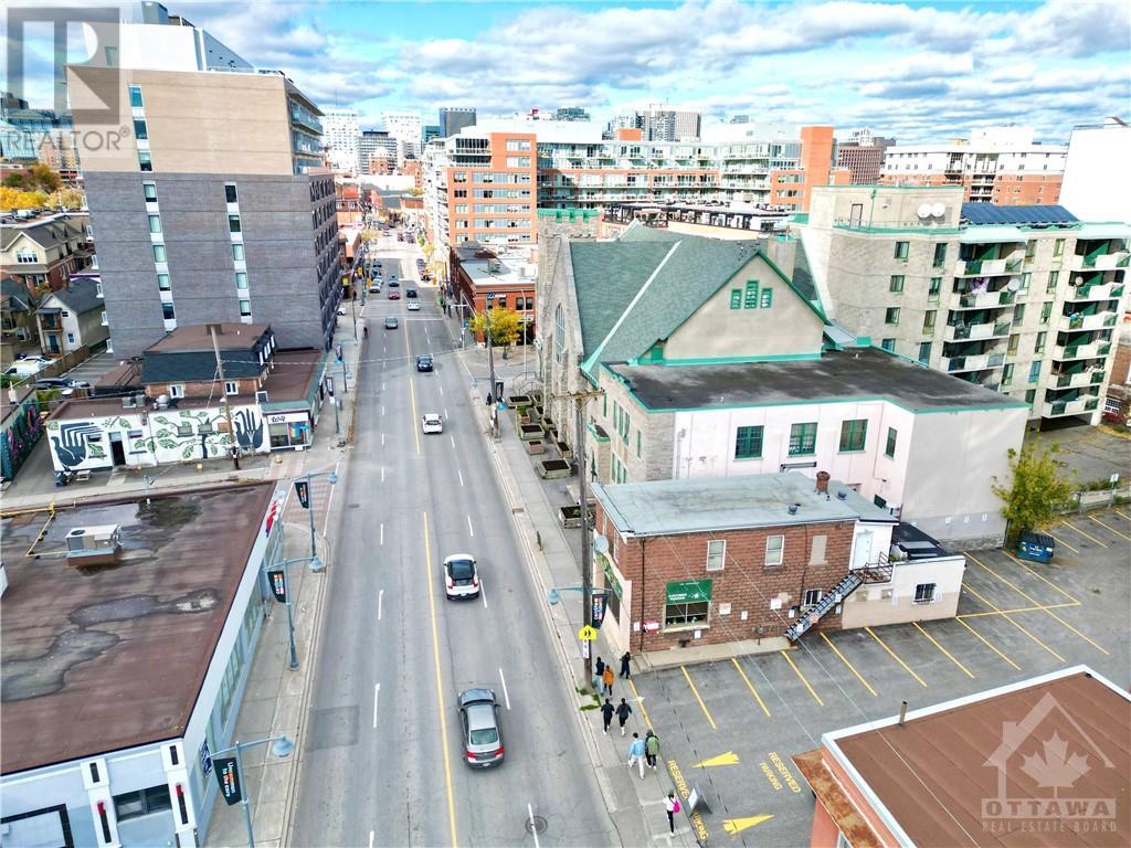 511 BANK STREET, ottawa, Ontario
