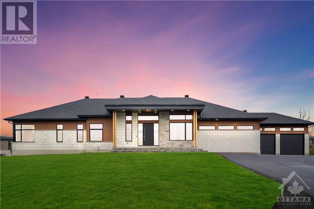 1070 GREEN JACKET CRESCENT, greely, Ontario
