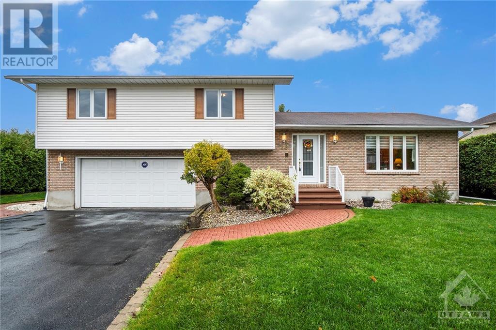 28 LAMADELEINE BOULEVARD, embrun, Ontario