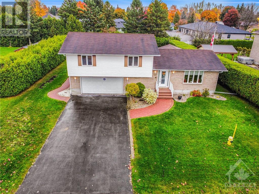 28 Lamadeleine Boulevard, Embrun, Ontario  K0A 1W0 - Photo 2 - 1366427