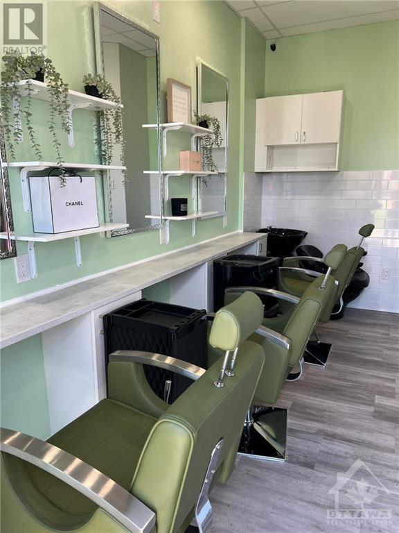 2500 SAINT LAURENT BOULEVARD UNIT#105, ottawa, Ontario