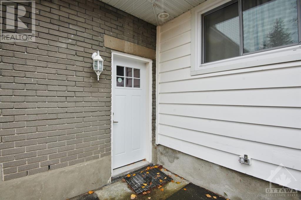 702 Roanoke Street, Ottawa, Ontario  K1K 2G4 - Photo 27 - 1366801
