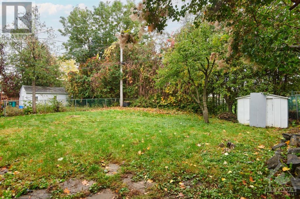 702 Roanoke Street, Ottawa, Ontario  K1K 2G4 - Photo 28 - 1366801