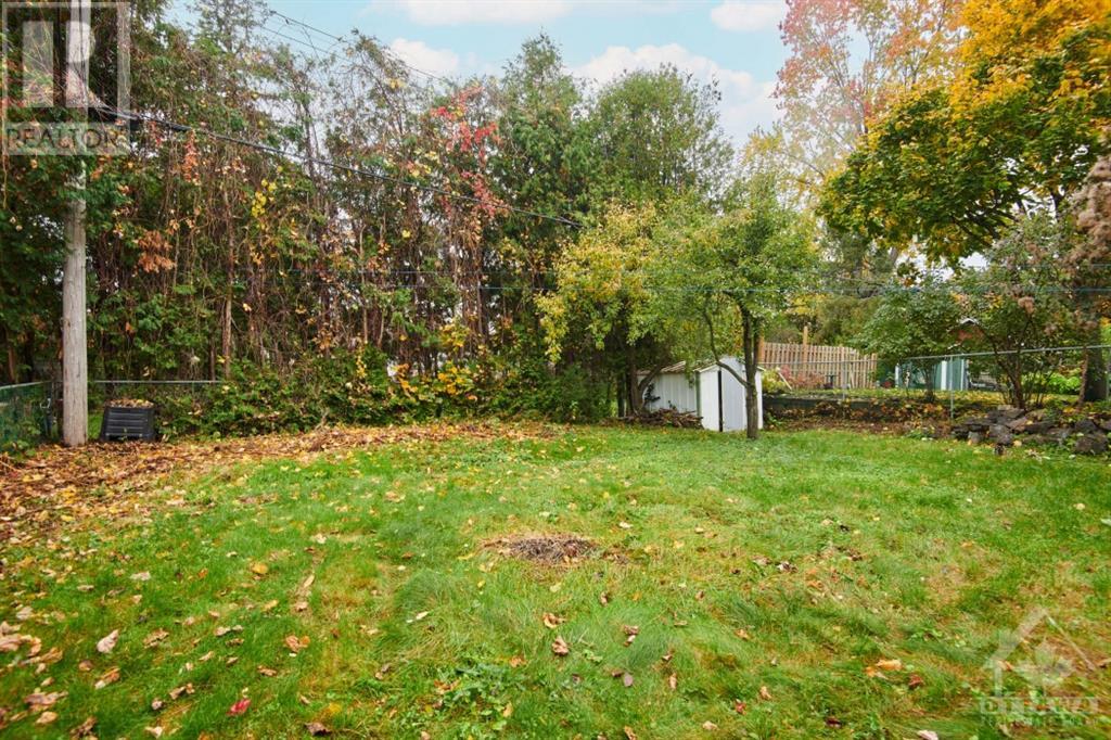 702 Roanoke Street, Ottawa, Ontario  K1K 2G4 - Photo 29 - 1366801