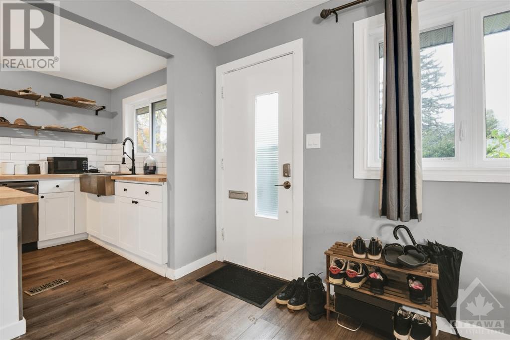 702 Roanoke Street, Ottawa, Ontario  K1K 2G4 - Photo 3 - 1366801