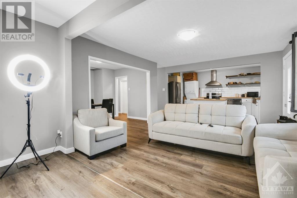 702 Roanoke Street, Ottawa, Ontario  K1K 2G4 - Photo 9 - 1366801