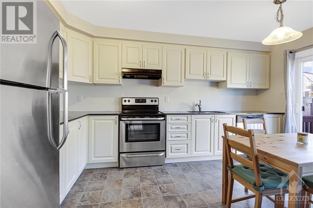 192 Conifer Creek Circle, Ottawa, Ontario  K2R 1G9 - Photo 7 - 1366488