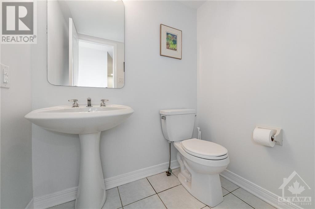 19 Dalecroft Crescent, Ottawa, Ontario  K2G 5V9 - Photo 12 - 1367230