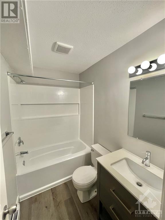 6632 Notre Dame Street Unit#105, Ottawa, Ontario  K1C 1H1 - Photo 6 - 1367395