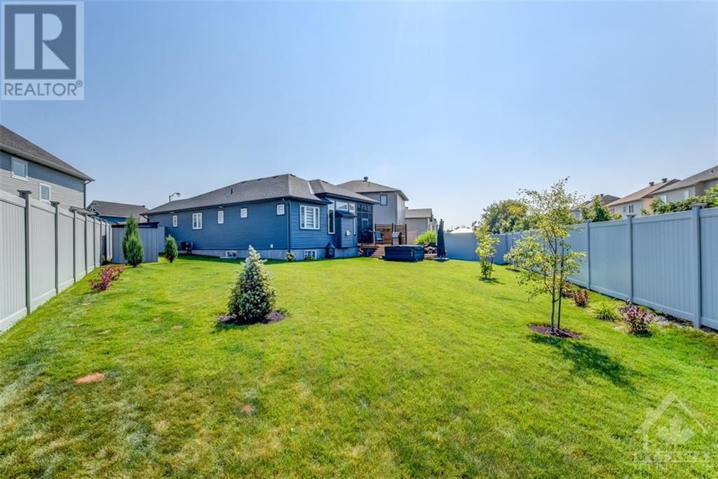 519 Cannes Crescent, Orleans, Ontario  K4A 5J6 - Photo 3 - 1367396