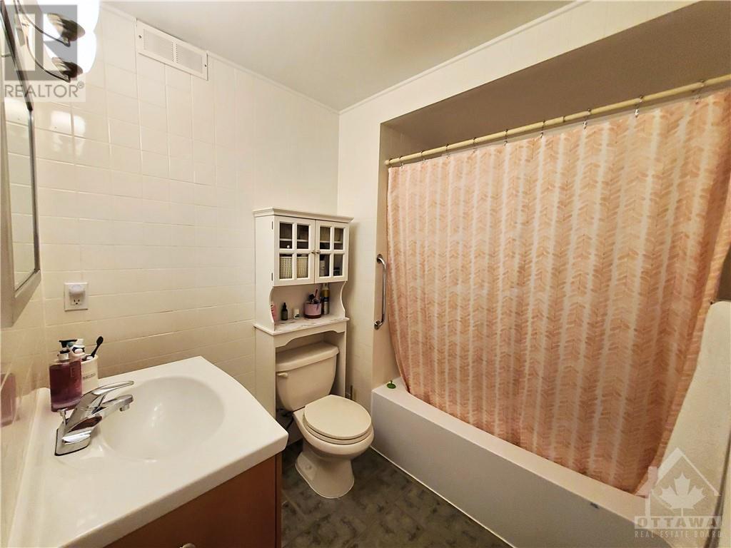 915 Elmsmere Road Unit#1012, Ottawa, Ontario  K1J 8H8 - Photo 13 - 1366915