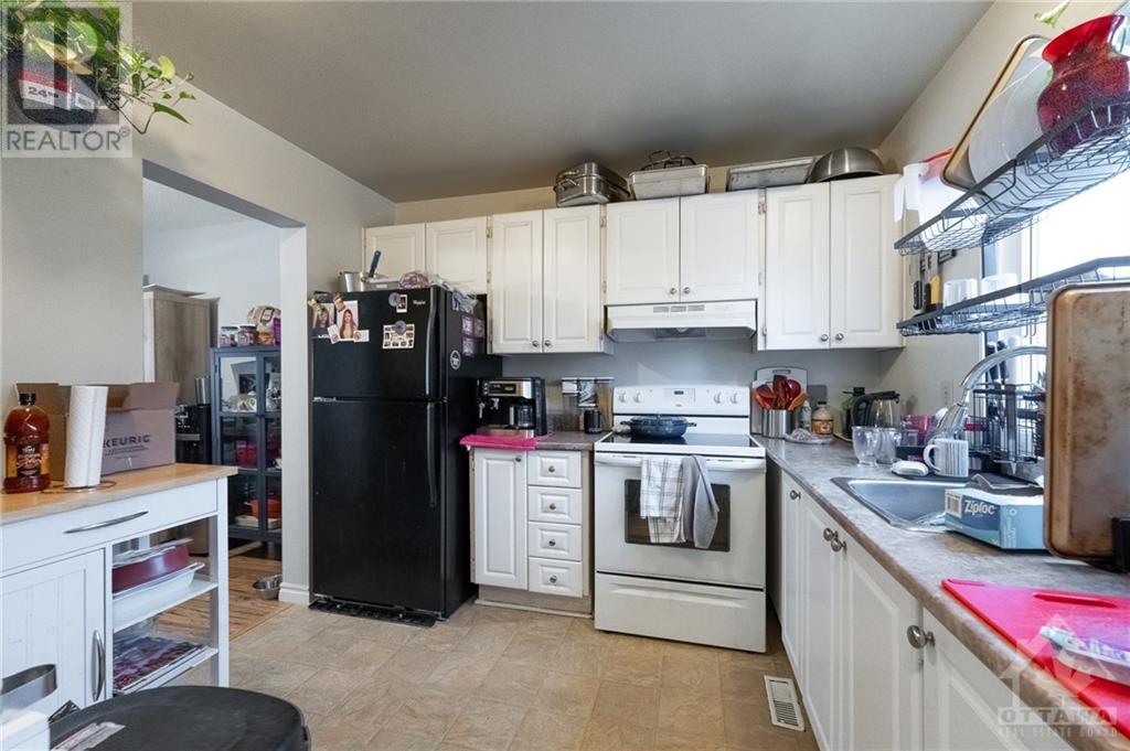 2284 Orient Park Drive Unit#41, Ottawa, Ontario  K1B 4Z7 - Photo 3 - 1366455