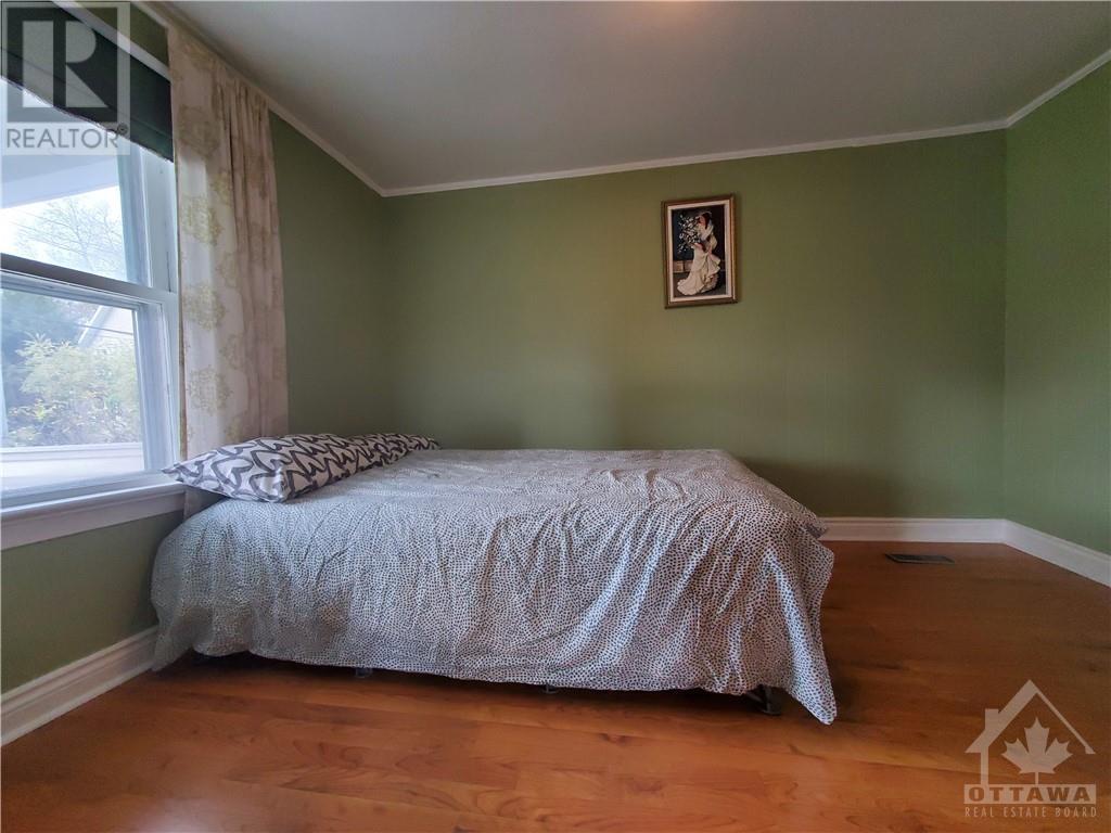 37 Peter Street, L'orignal, Ontario  K0B 1K0 - Photo 9 - 1367514