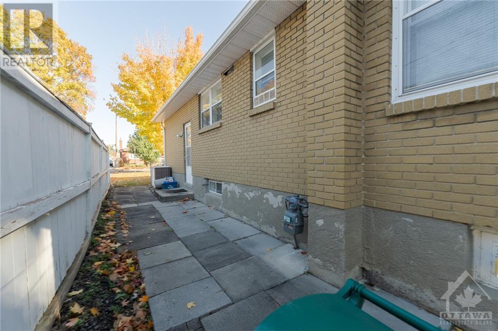336 Fullerton Avenue, Ottawa, Ontario  K1K 1K3 - Photo 3 - 1365638