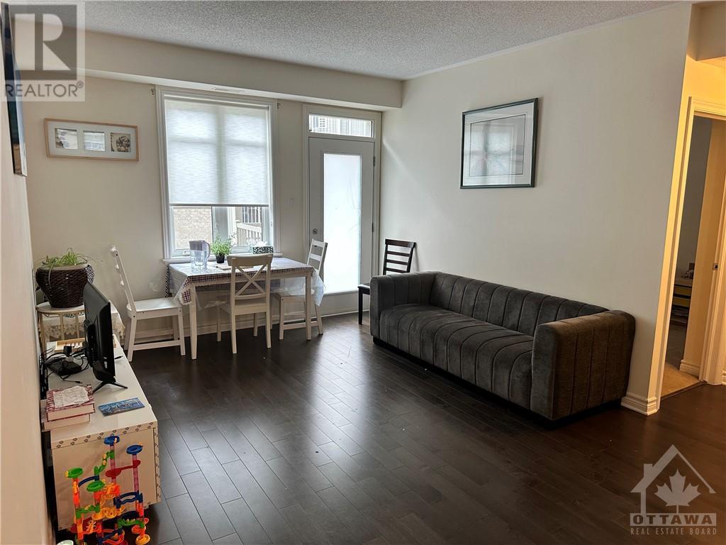 1013 Beryl Private Unit#d, Ottawa, Ontario  K1V 2M4 - Photo 3 - 1367537