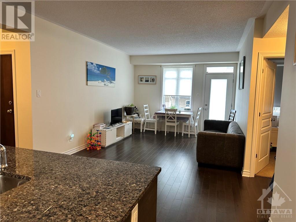 1013 Beryl Private Unit#d, Ottawa, Ontario  K1V 2M4 - Photo 4 - 1367537