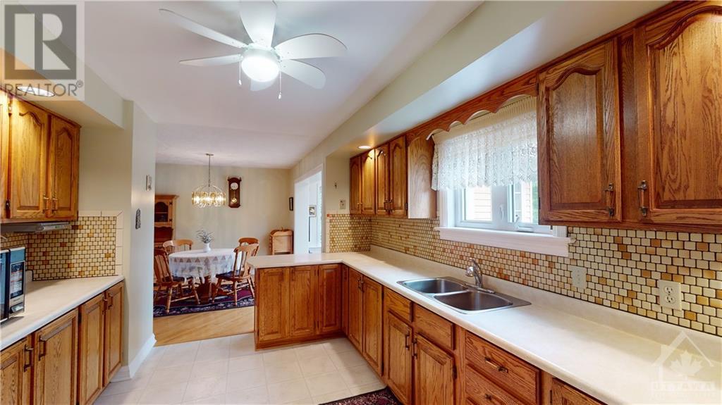 10692 South Mountain Main Road, South Mountain, Ontario  K0E 1W0 - Photo 12 - 1367510