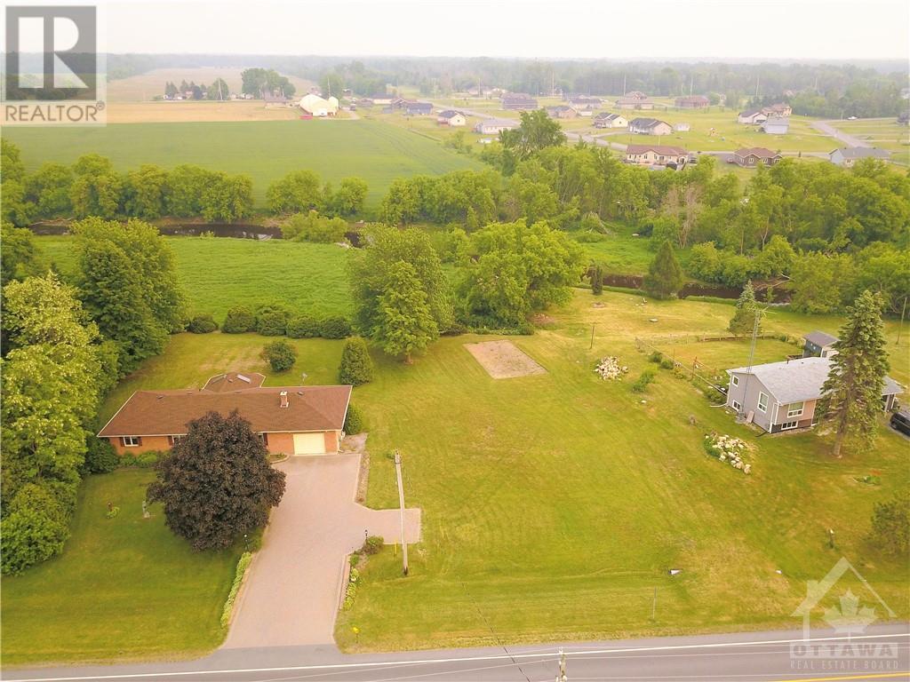 10690 South Mountain Main Road, South Mountain, Ontario  K0E 1W0 - Photo 3 - 1367505