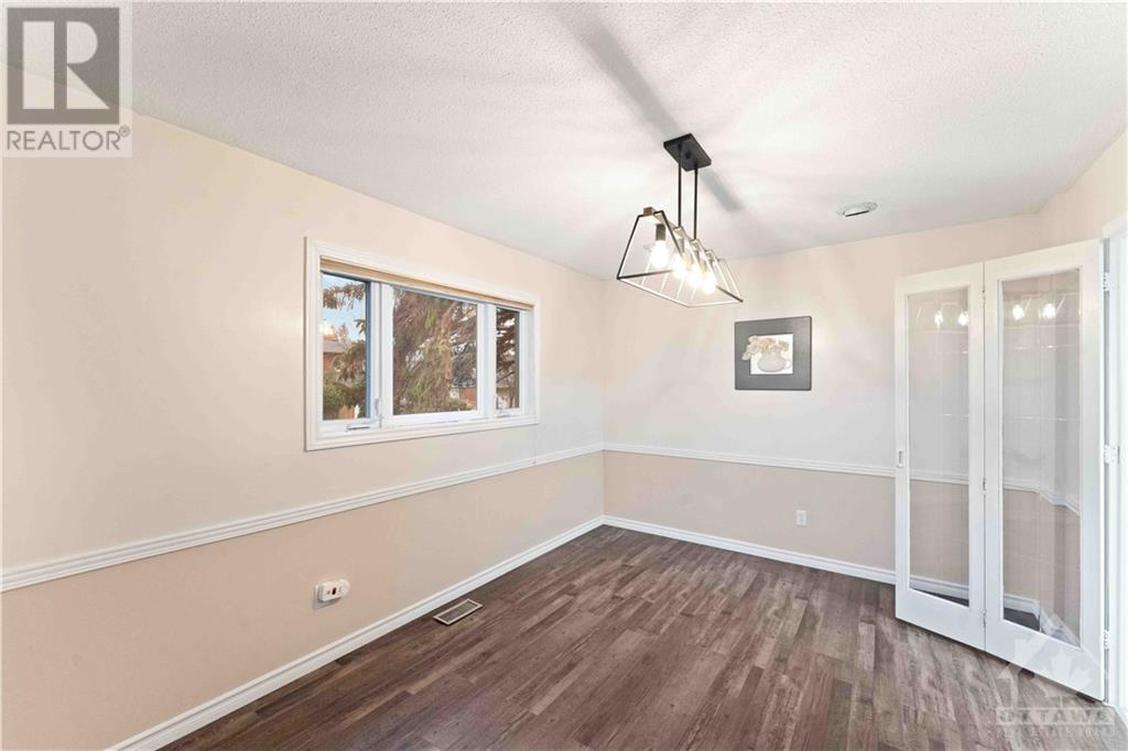 2 Gillespie Crescent, Ottawa, Ontario  K1V 9X8 - Photo 10 - 1367419