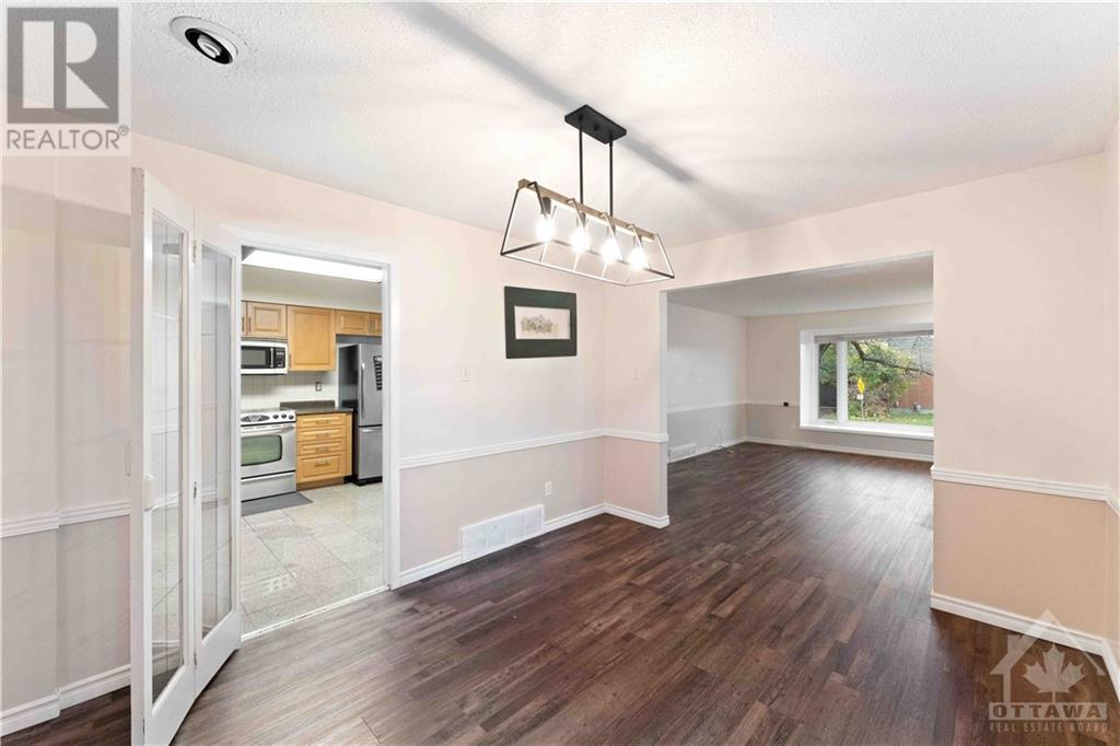2 Gillespie Crescent, Ottawa, Ontario  K1V 9X8 - Photo 12 - 1367419