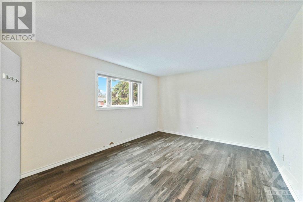 2 Gillespie Crescent, Ottawa, Ontario  K1V 9X8 - Photo 17 - 1367419