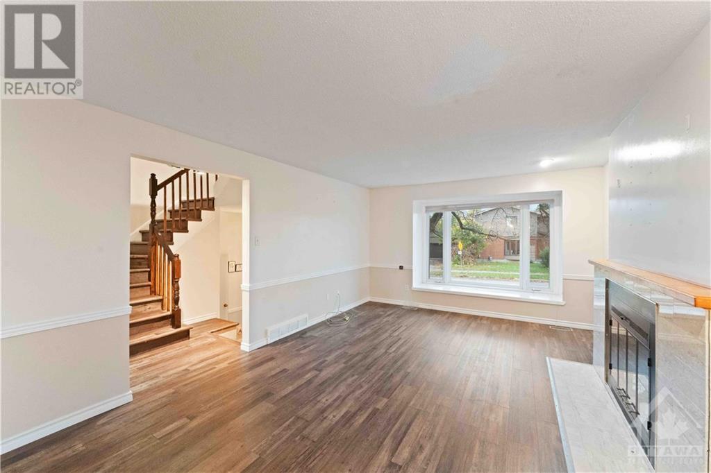 2 Gillespie Crescent, Ottawa, Ontario  K1V 9X8 - Photo 6 - 1367419