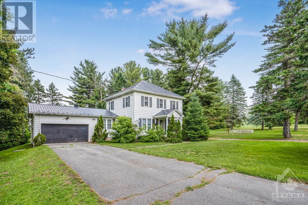 979 Greenlane Road E, Hawkesbury, Ontario  K6A 0C3 - Photo 2 - 1367371