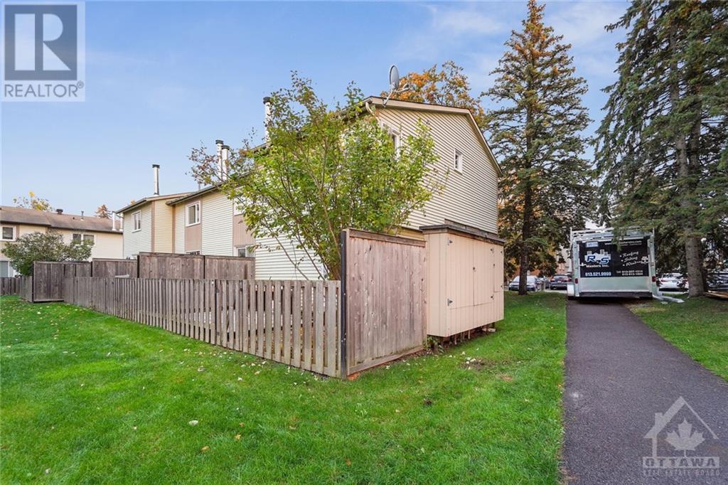1748 Lamoureux Drive Unit#a, Ottawa, Ontario  K1E 2N2 - Photo 23 - 1367387