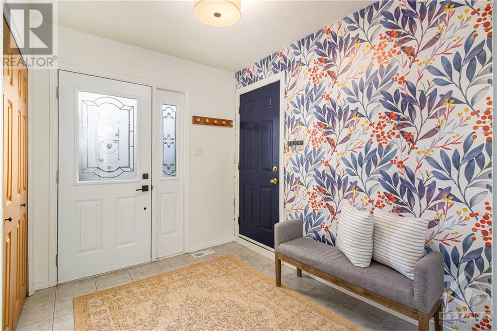 1316 Paardeburgh Avenue, Ottawa, Ontario  K1V 6V7 - Photo 2 - 1367151