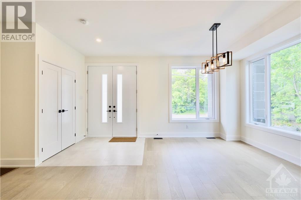 62 Columbus Avenue, Ottawa, Ontario  K1K 1R3 - Photo 2 - 1367100