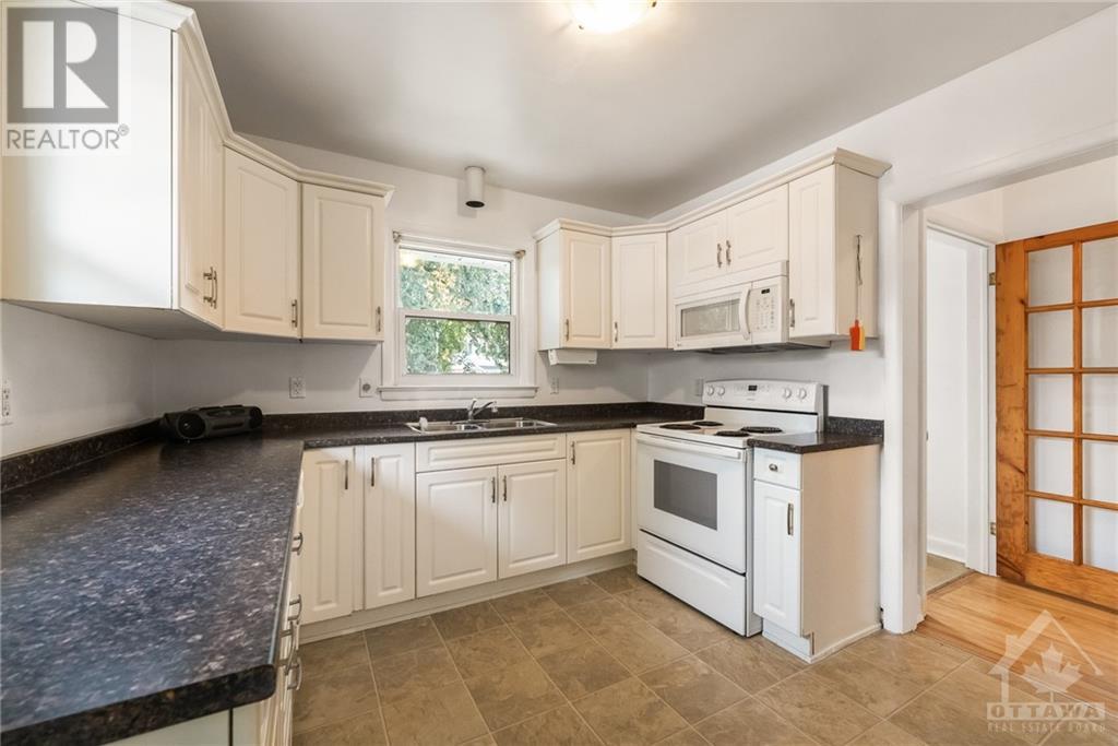 647 Chadburn Avenue, Ottawa, Ontario  K1G 0Y6 - Photo 4 - 1361707