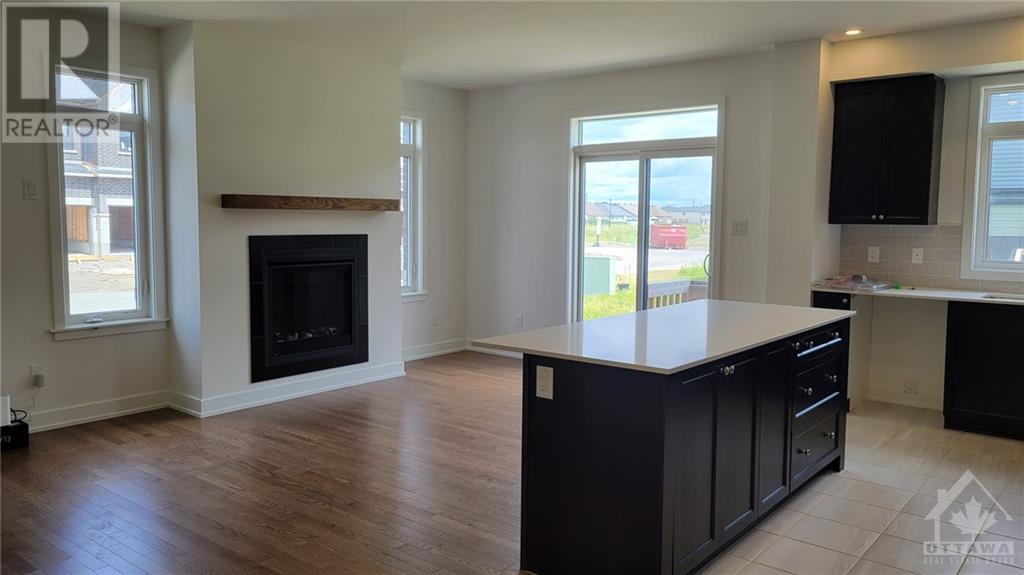 648 Rathburn Lane, Ottawa, Ontario  K1T 0V9 - Photo 5 - 1367648