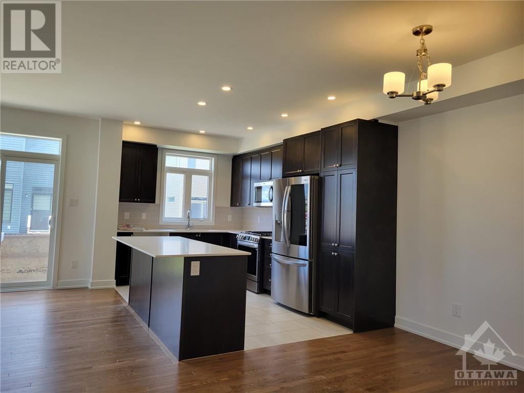 648 Rathburn Lane, Ottawa, Ontario  K1T 0V9 - Photo 7 - 1367648