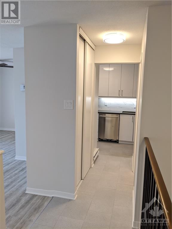 8 Sweetbriar Circle Unit#3, Ottawa, Ontario  K2J 2K4 - Photo 2 - 1367557