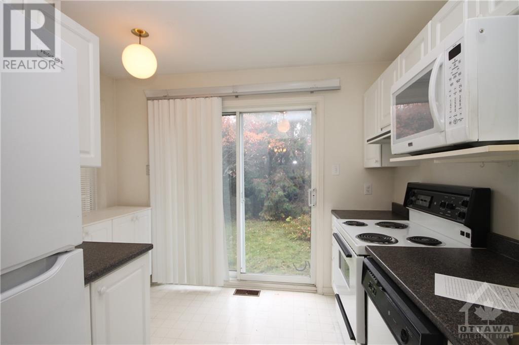 276 Stoneway Drive, Ottawa, Ontario  K2G 6B8 - Photo 4 - 1367687