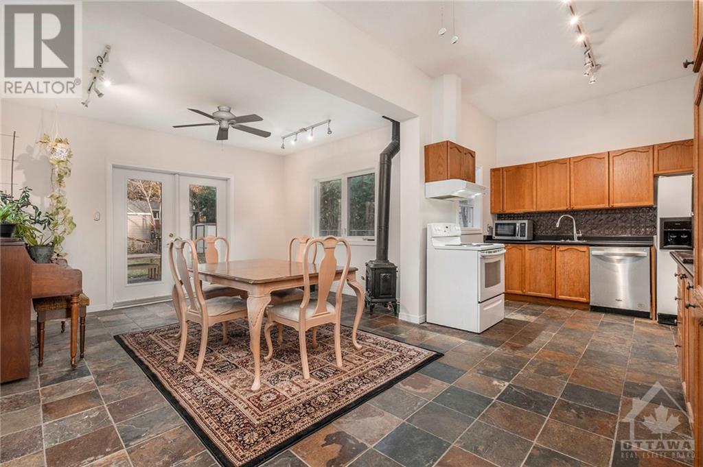 2167 Audrey Avenue, Ottawa, Ontario  K1G 1L1 - Photo 3 - 1367368