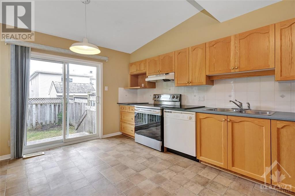 106 Whalings Circle, Ottawa, Ontario  K2S 1S4 - Photo 9 - 1367329