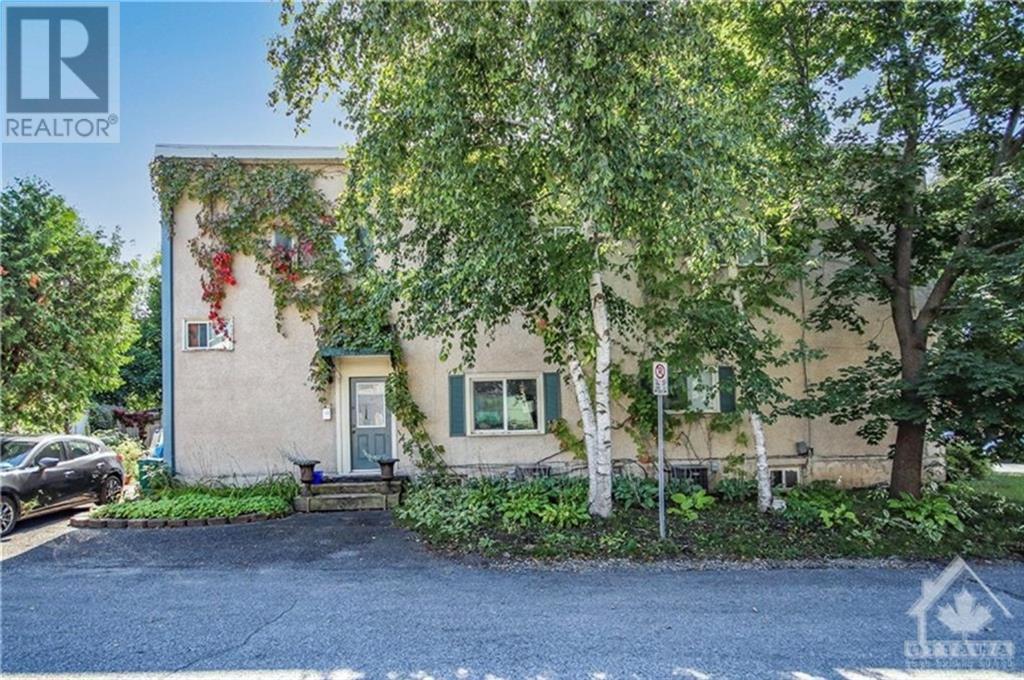 396 RAVENHILL AVENUE, ottawa, Ontario