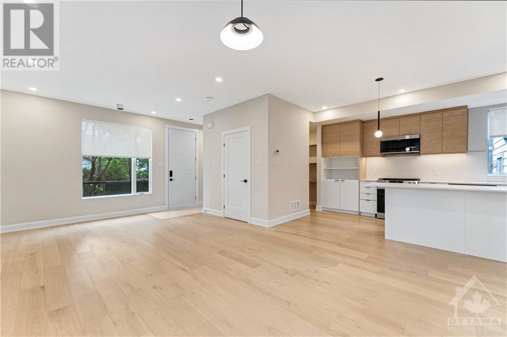 294 Duncairn Avenue Unit#a, Ottawa, Ontario  K1Z 7G9 - Photo 2 - 1367739