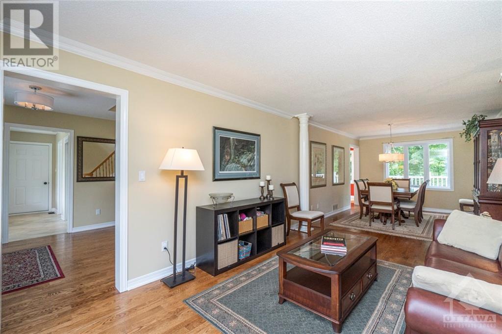 2371 Old Highway 17 Highway, Rockland, Ontario  K4K 1K7 - Photo 5 - 1367745