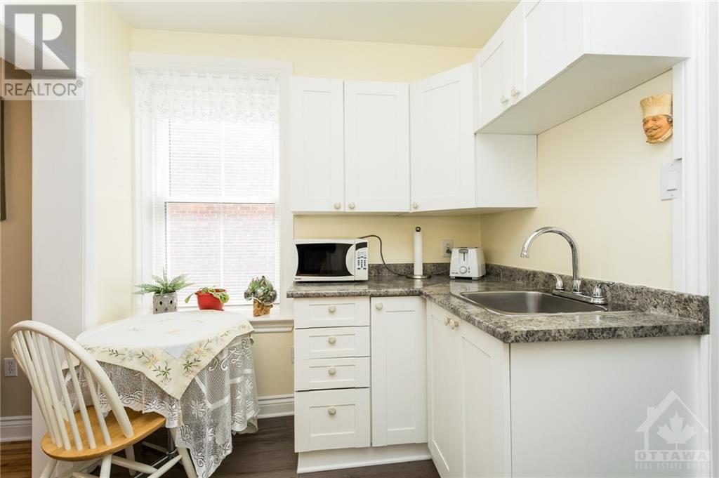 254 Bridge Street, Carleton Place, Ontario  K7C 3H4 - Photo 5 - 1367672