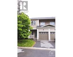 74 DUNDALK PRIVATE, ottawa, Ontario