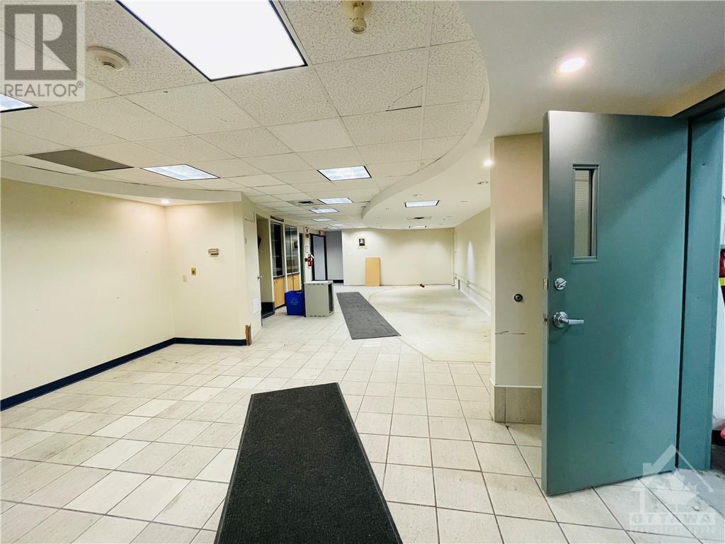 1010/24 Morrison Drive Unit#100, Ottawa, Ontario  K2H 8K7 - Photo 13 - 1367765